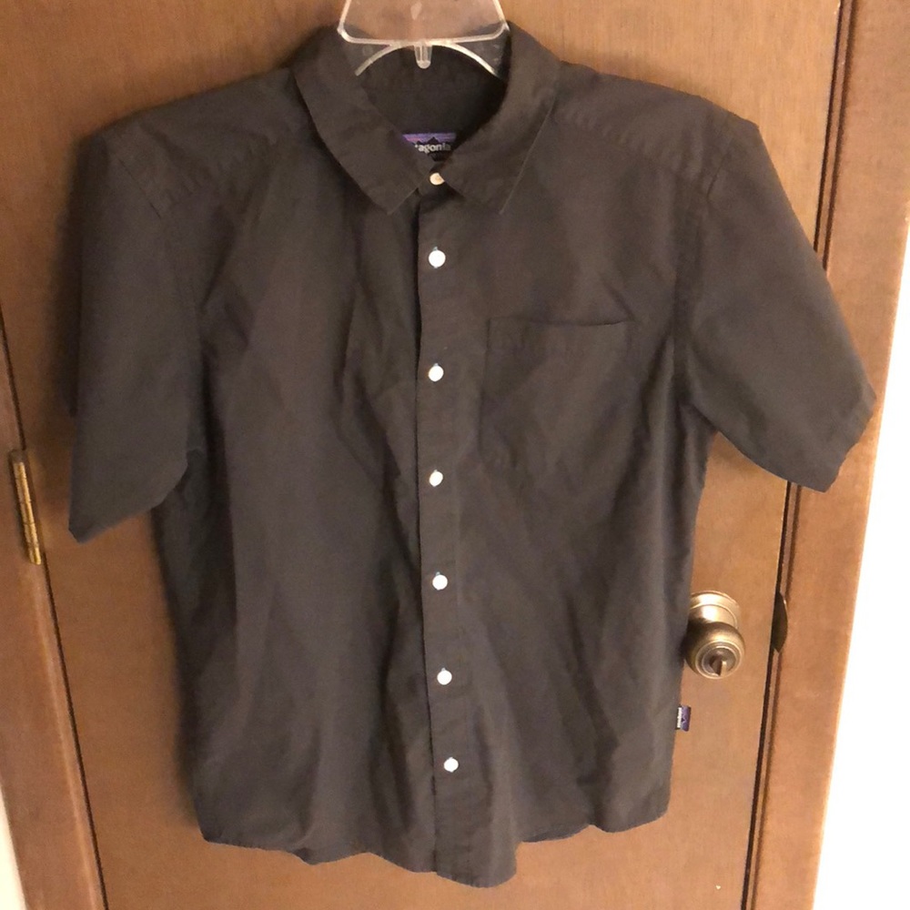 Short sleeve patagonia poplin shirt
